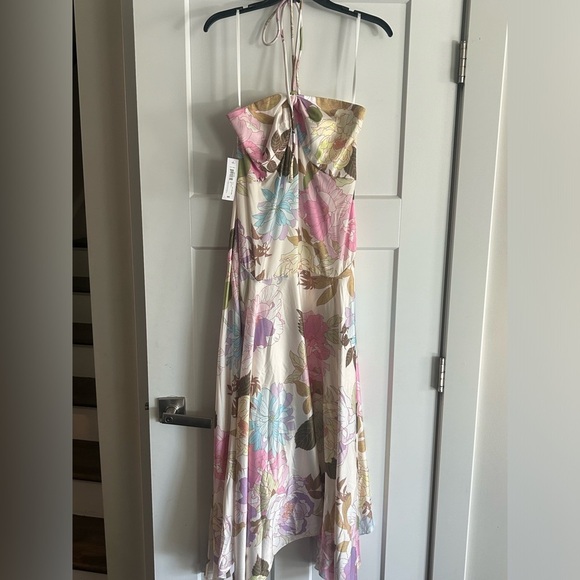 Premier Dresses & Skirts - NWT Premier Armour Women’s Size 10 multicolored Ivory Hi-low Dress